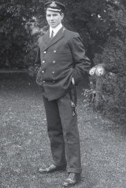 Lieutenant Arthur R Rattray